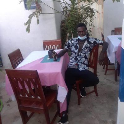 cafe to chill in morro with a beer