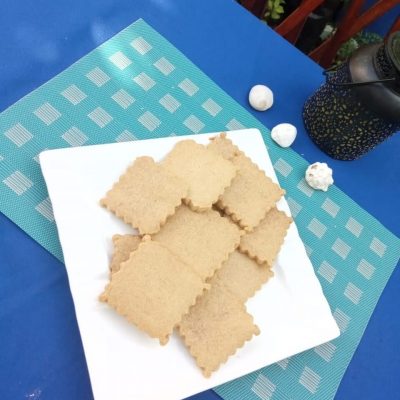home baked biscuits handmade by mariama in morro maio
