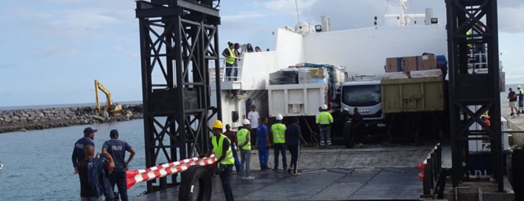 the ship liberdade of the maritime company cv interilhas made an experimental trip on saturday afternoon (04 september) to test the technical conditions of the new roll on roll off ramp in the port of maio, which will be inaugurated next wednesday.