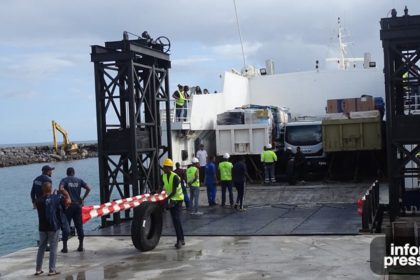 the ship liberdade of the maritime company cv interilhas made an experimental trip on saturday afternoon (04 september) to test the technical conditions of the new roll on roll off ramp in the port of maio, which will be inaugurated next wednesday.