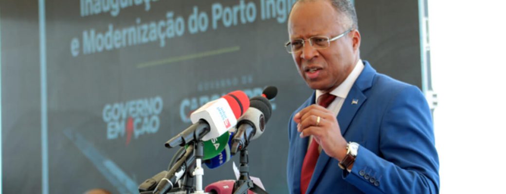 “we are building the present and future of the island with the expansion and modernization of the port of maio” – prime minister. “estamos a construir o presente e futuro da ilha com a expansão e modernização do porto do maio” – primeiro-ministro